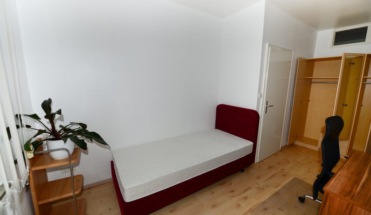 Appartment_Nr_4_HN_59_1_OG_Zimmer_5_3.jpg