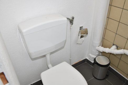 HN59_Laden_links_Aussen_WC_1_1