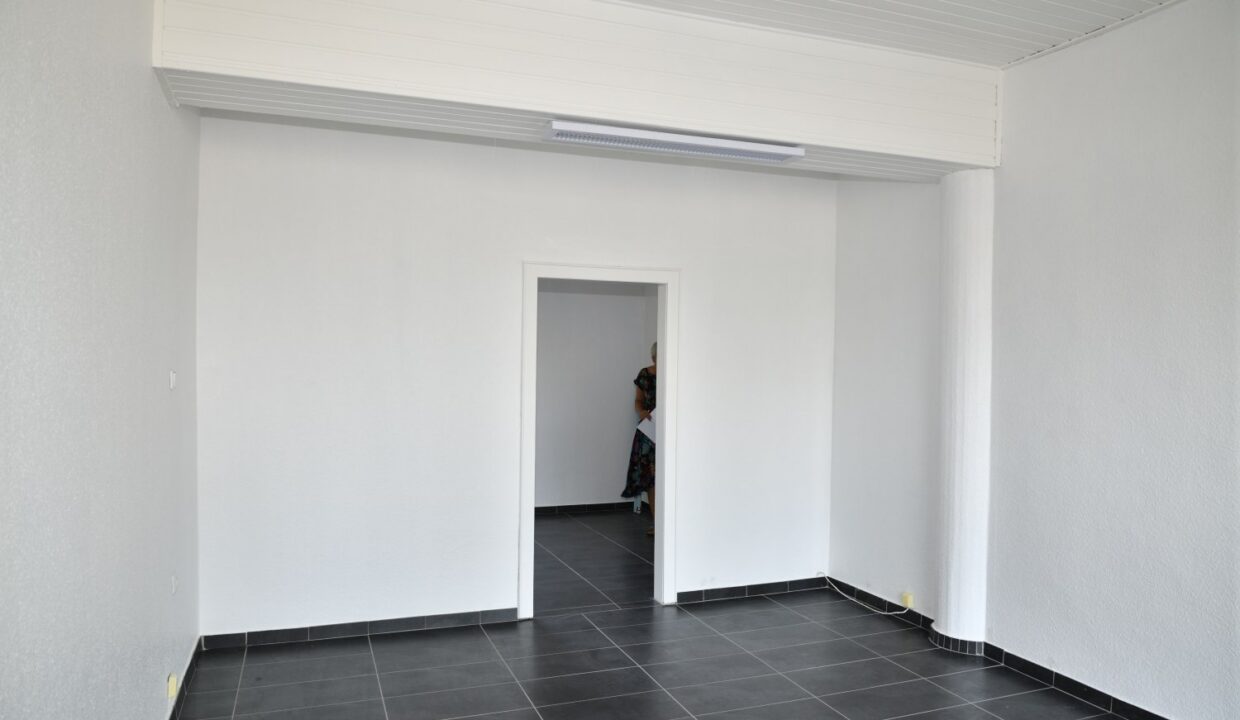 HN59_Laden_links_Aussen_Innennansicht_1_6