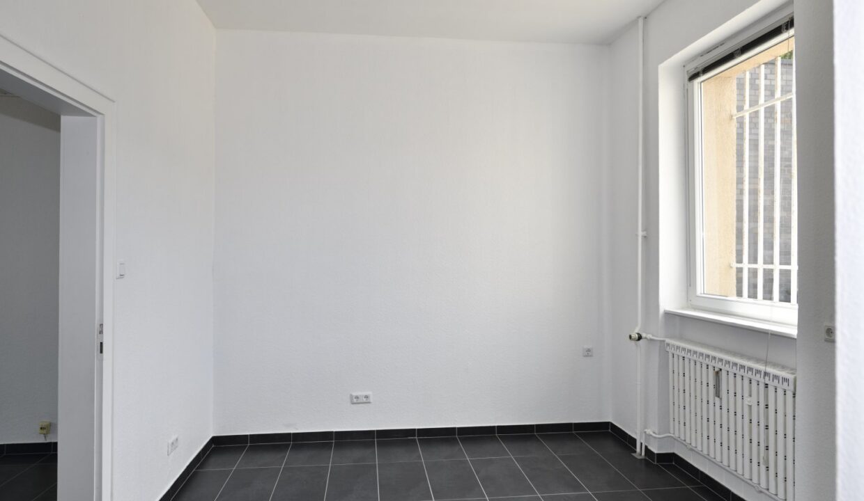 HN59_Laden_links_Aussen_Innennansicht_2_3