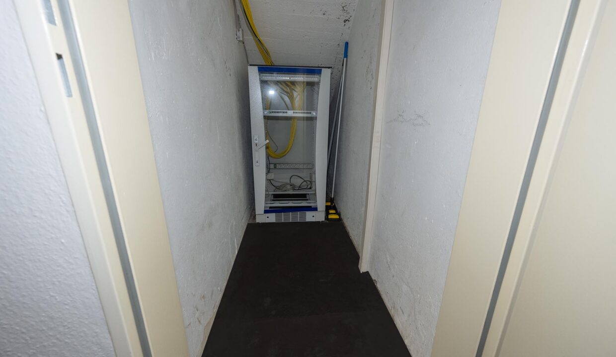 HN59_Nebengebaeude_rechts_Server_1-Kopie