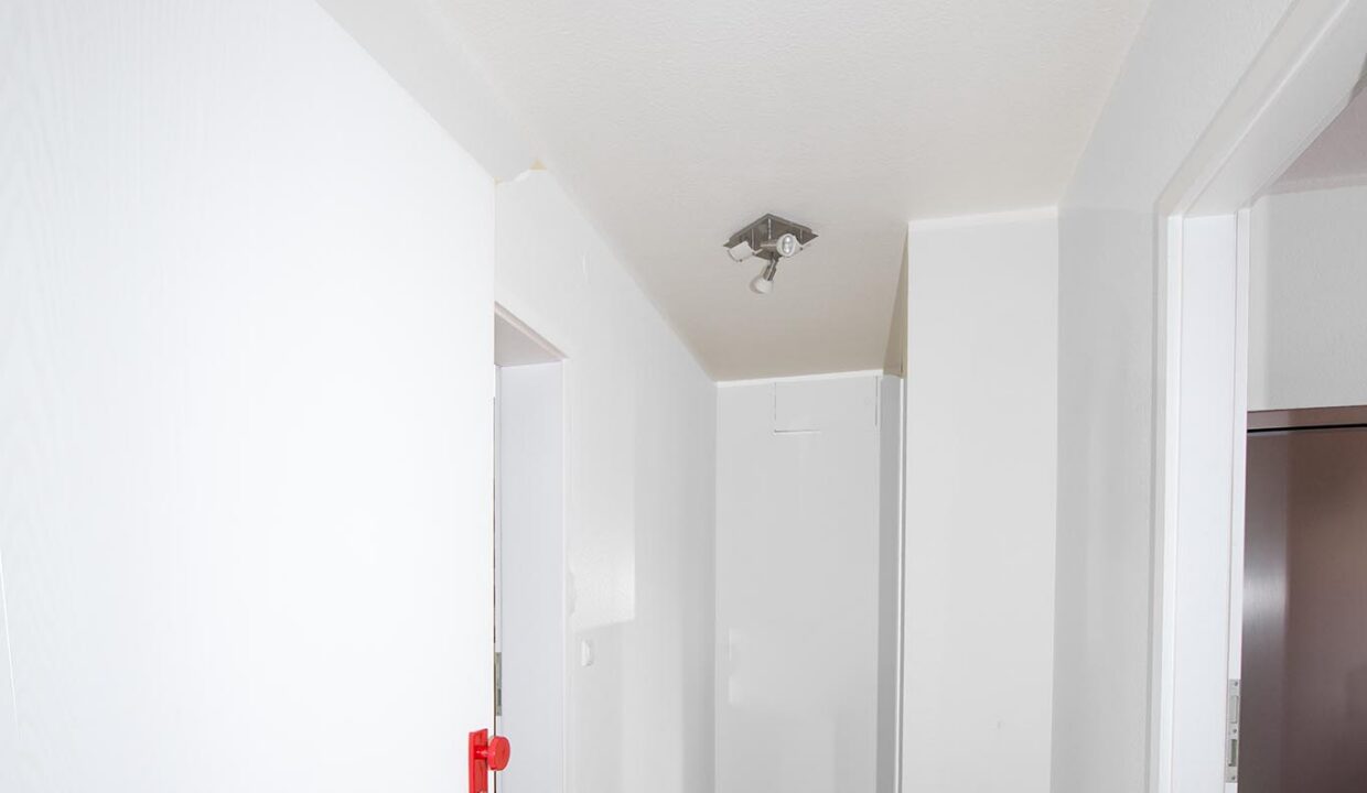 HN63-2-OG_links_1_Flur_1