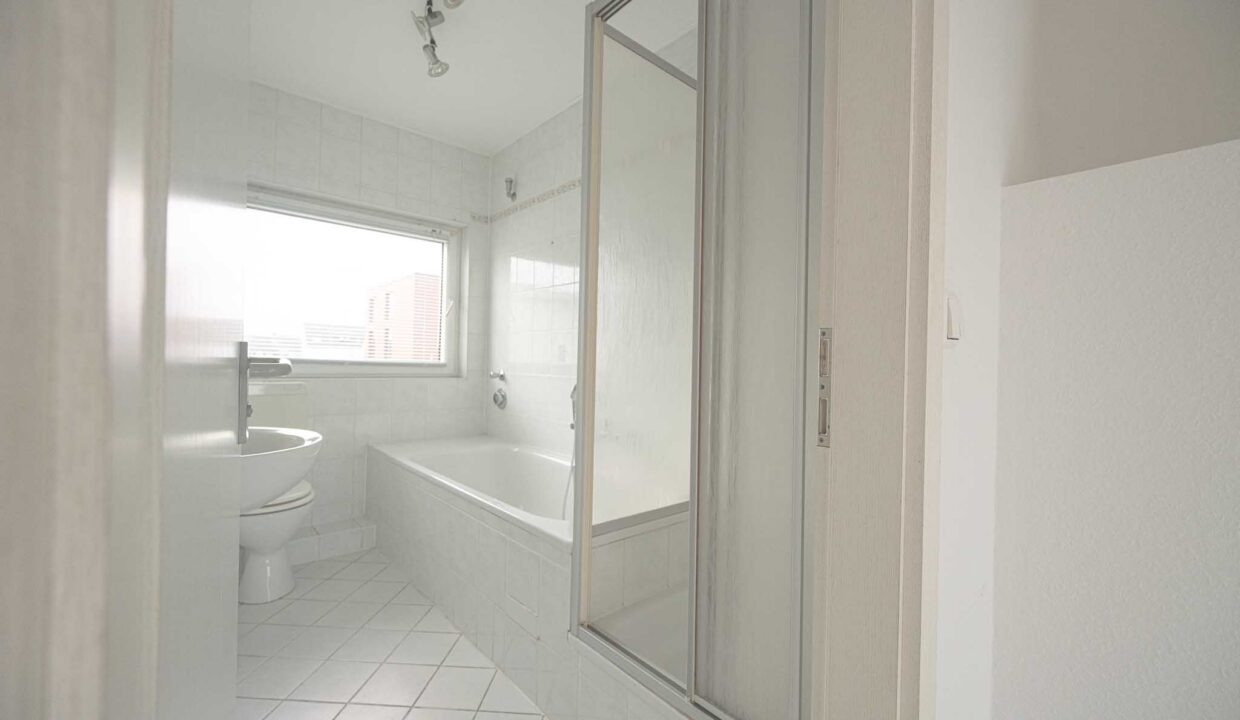 HN63_2OG_rechts_Bad_4-Kopie-1