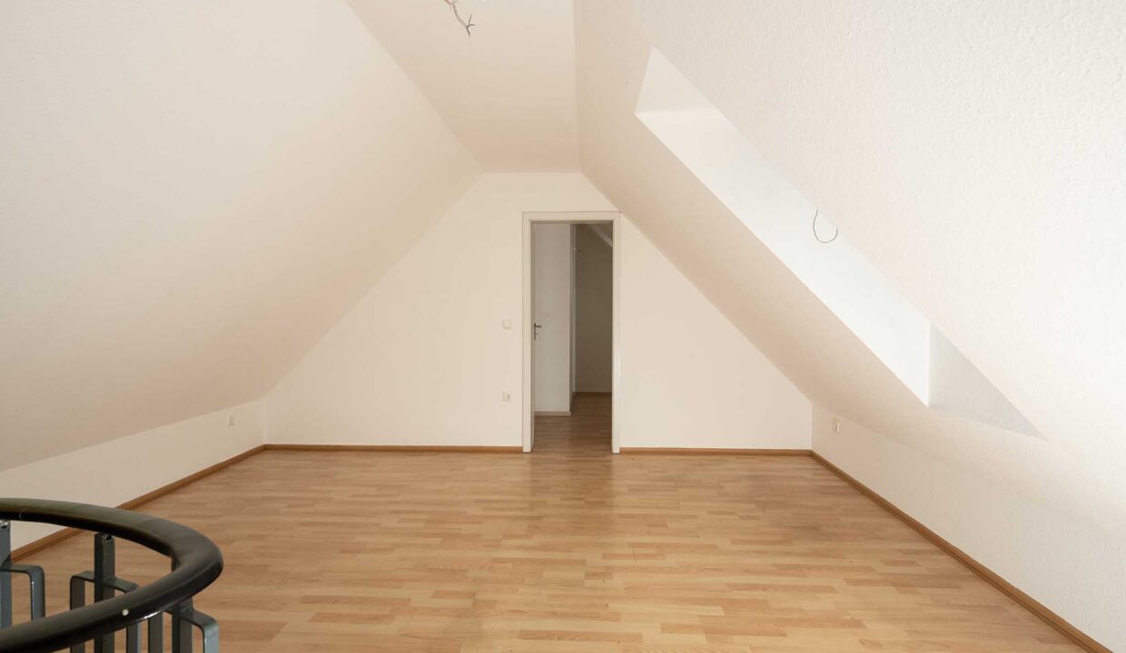HN63_2OG_rechts_Schlafzimmer_2-Kopie-1