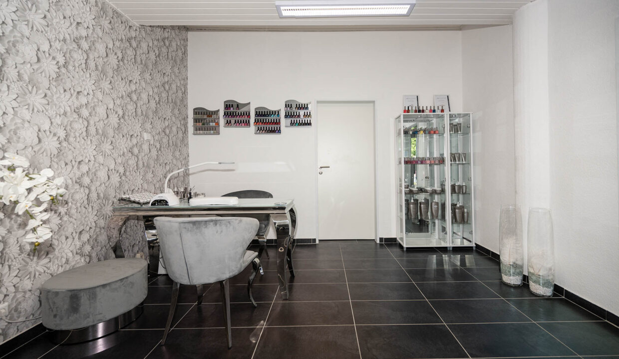 Laden_EG_Links_Raum2_2